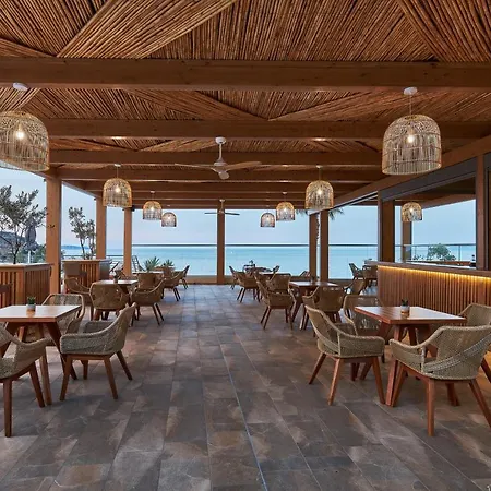 蓝色海岸温泉度假酒店 - 全包 5*