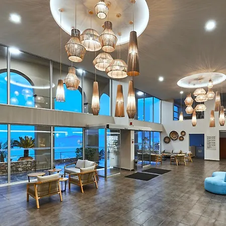 蓝色海岸温泉度假酒店 - 全包 度假村
